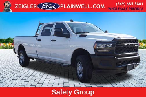 2024 RAM 3500 Tradesman Crew Cab 4x4 8' Box