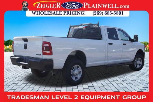 2024 RAM 3500 Tradesman Crew Cab 4x4 8' Box