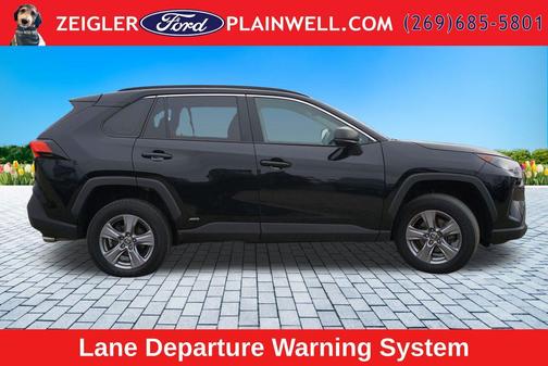 Midnight Black Metallic 2022 Toyota RAV4 Hybrid LE