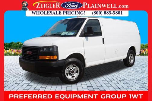 2022 GMC Savana 2500 Work Van
