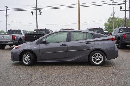 2022 Toyota Prius L