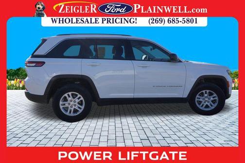 2023 Jeep Grand Cherokee Laredo