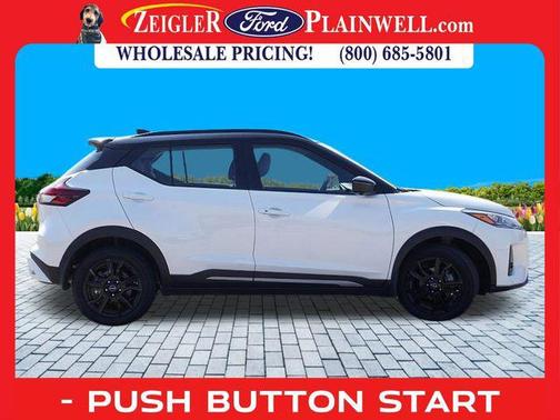 2024 Nissan Kicks SR
