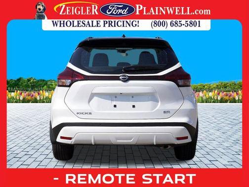 2024 Nissan Kicks SR