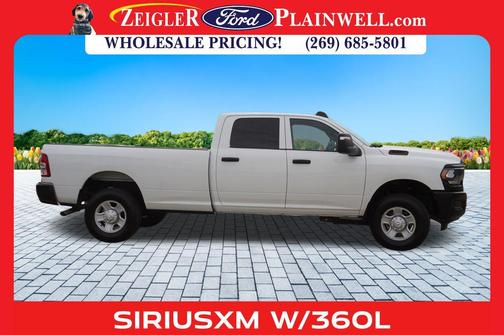 2023 RAM 3500 Tradesman Crew Cab 4x4 8' Box