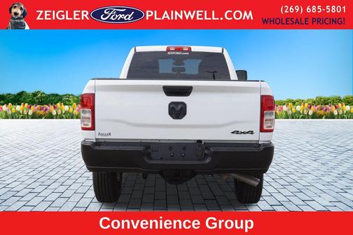 2023 RAM 3500 Tradesman Crew Cab 4x4 8' Box