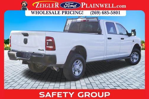 2024 RAM 3500 Tradesman Crew Cab 4x4 8' Box