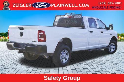 2024 RAM 3500 Tradesman Crew Cab 4x4 8' Box