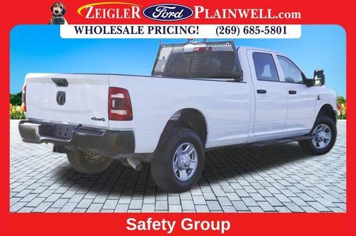 2024 RAM 3500 Tradesman Crew Cab 4x4 8' Box
