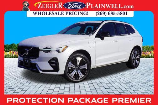 2023 Volvo XC60 Recharge Plug-In Hybrid T8 Plus Dark Theme