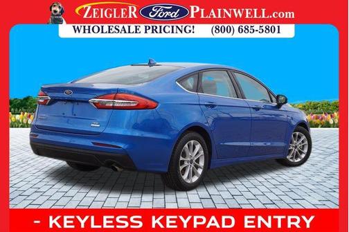 2020 Ford Fusion SE