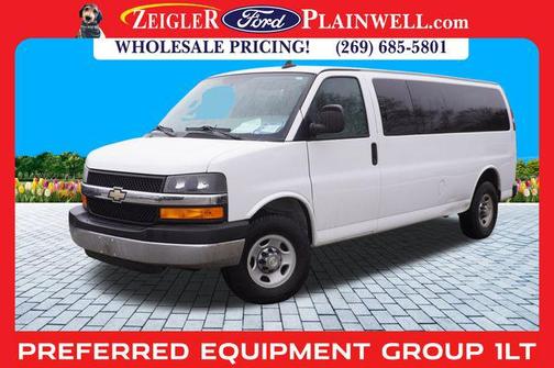 2016 Chevrolet Express 3500 LT