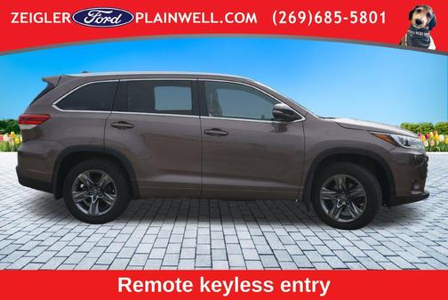 Brown 2018 Toyota Highlander Limited
