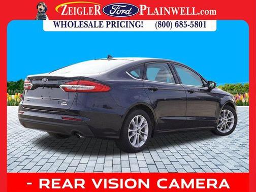 2020 Ford Fusion SE