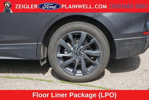Iron Gray Metallic 2022 Chevrolet Equinox FWD RS