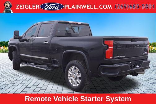 Black 2024 Chevrolet Silverado 2500 High Country