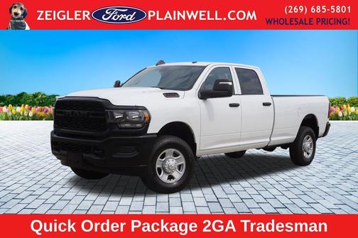 2023 RAM 3500 Tradesman Crew Cab 4x4 8' Box