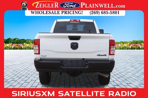 2023 RAM 3500 Tradesman Crew Cab 4x4 8' Box