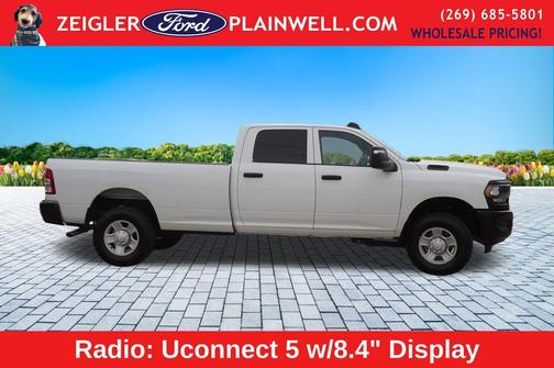 2023 RAM 3500 Tradesman Crew Cab 4x4 8' Box