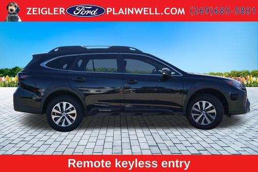 Crystal Black Silica 2023 Subaru Outback Premium