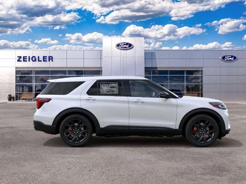 Star White Metallic Tri-Coat 2027 Ford Explorer ST
