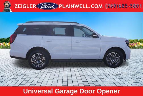 Oxford White 2025 Ford Expedition Active