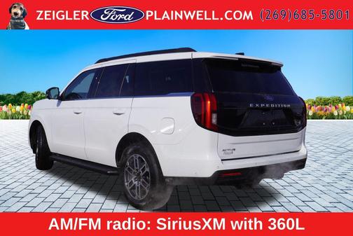 Oxford White 2025 Ford Expedition Active