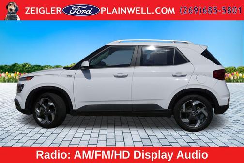 Ceramic White 2022 Hyundai VENUE SEL