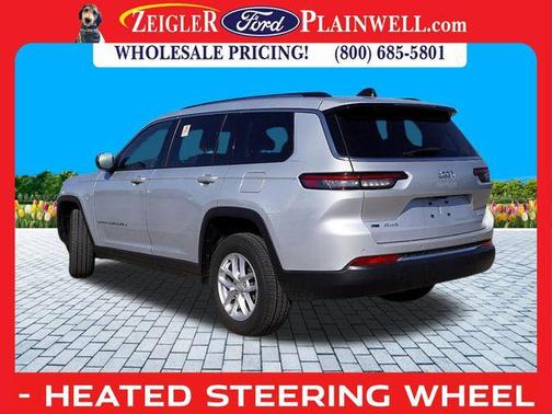 2022 Jeep Grand Cherokee L Laredo