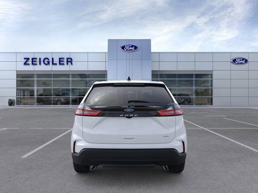 Oxford White 2024 Ford Edge SE