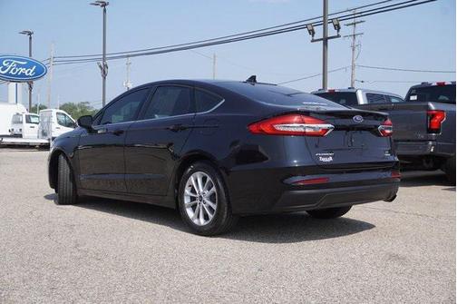 2020 Ford Fusion SE