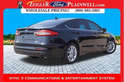 2020 Ford Fusion SE