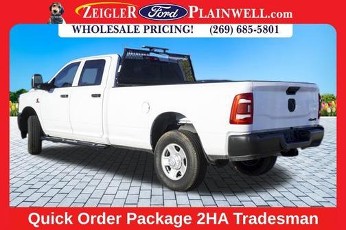 2024 RAM 3500 Tradesman Crew Cab 4x4 8' Box