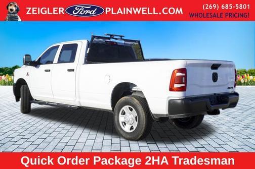2024 RAM 3500 Tradesman Crew Cab 4x4 8' Box