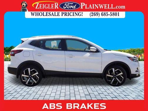 2020 Nissan Rogue Sport SL