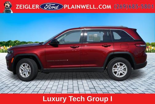 Velvet Red Pearlcoat 2023 Jeep Grand Cherokee Laredo
