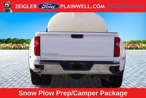 Summit White 2022 Chevrolet Silverado 3500 WT