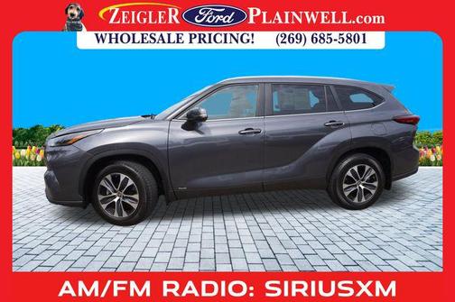 2023 Toyota Highlander Hybrid XLE