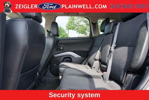 Brown 2013 Mitsubishi Outlander SE