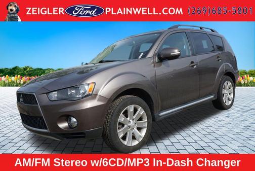 Brown 2013 Mitsubishi Outlander SE