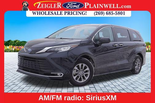 2023 Toyota Sienna XLE