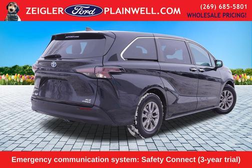 2023 Toyota Sienna XLE