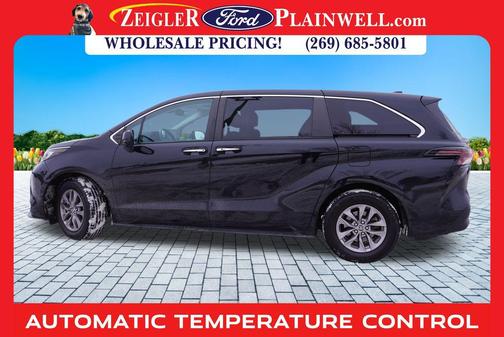 2023 Toyota Sienna XLE