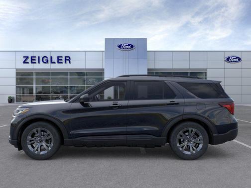 Agate Black Metallic 2026 Ford Explorer Active