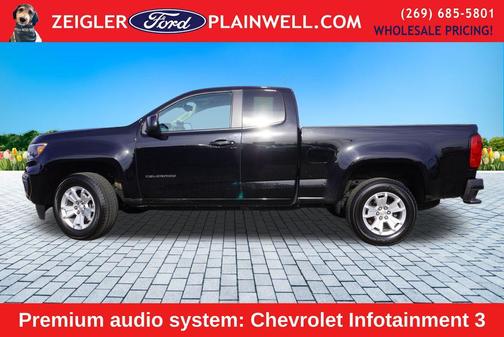 Black 2022 Chevrolet Colorado LT