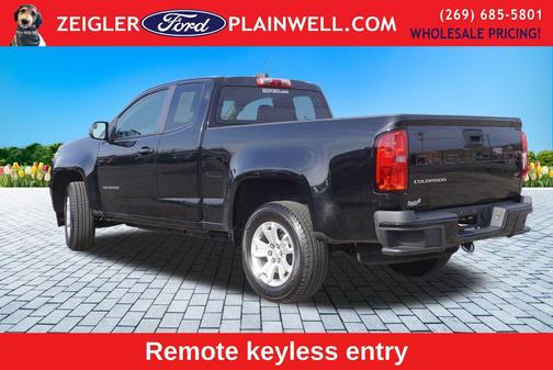 Black 2022 Chevrolet Colorado LT