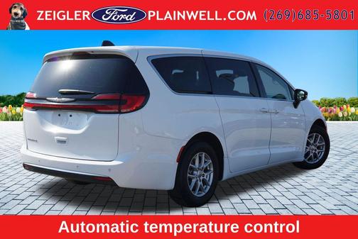 Bright White Clearcoat 2024 Chrysler Pacifica Touring L