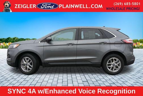Gray Metallic 2022 Ford Edge SEL