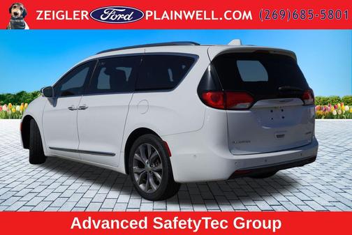 Bright White Clearcoat 2019 Chrysler Pacifica Limited