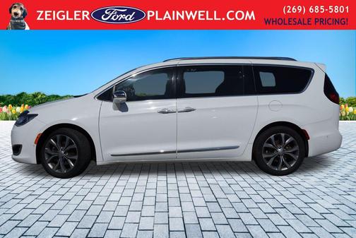 Bright White Clearcoat 2019 Chrysler Pacifica Limited